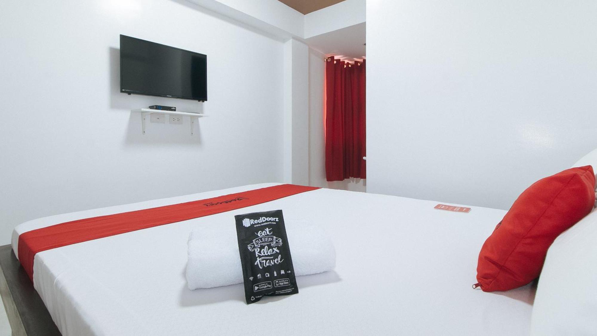Reddoorz Near Ust Sampaloc Manila酒店 外观 照片
