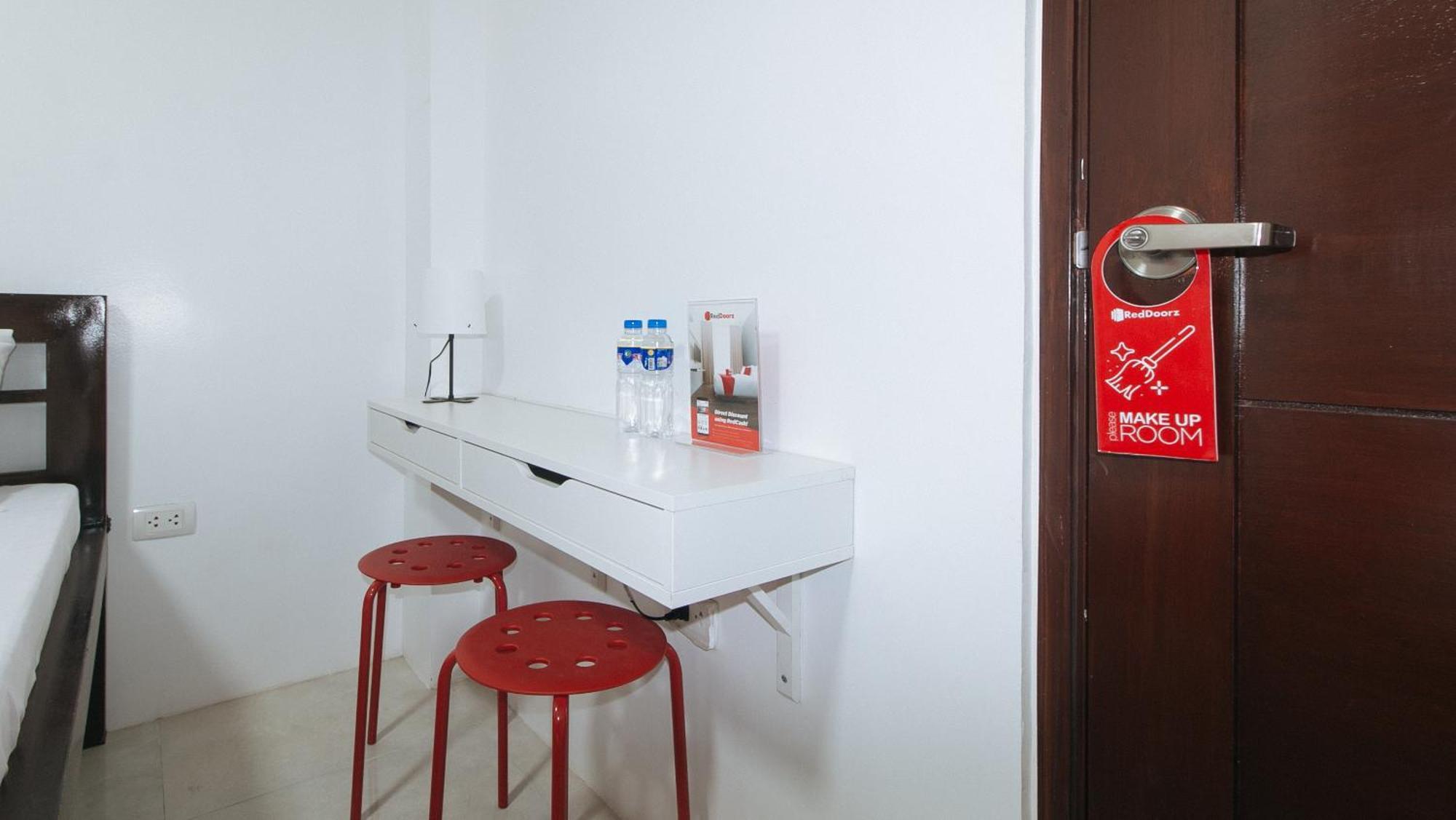 Reddoorz Near Ust Sampaloc Manila酒店 外观 照片
