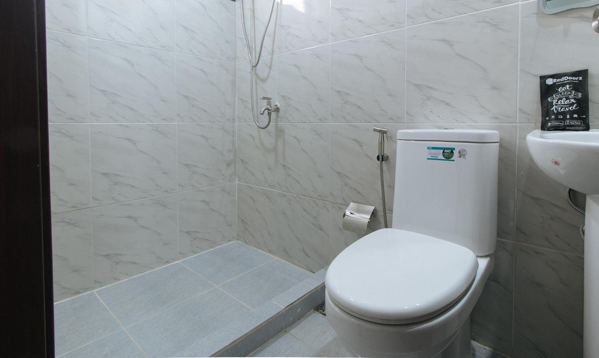 Reddoorz Near Ust Sampaloc Manila酒店 外观 照片